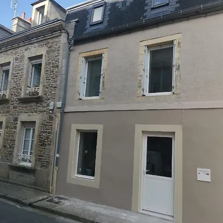 Des Thins * Saint-Vaast-la-Hougue