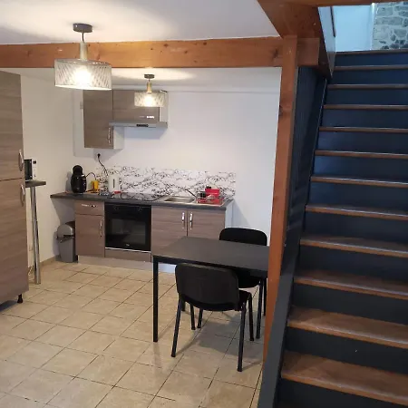 Des Thins Apartment *